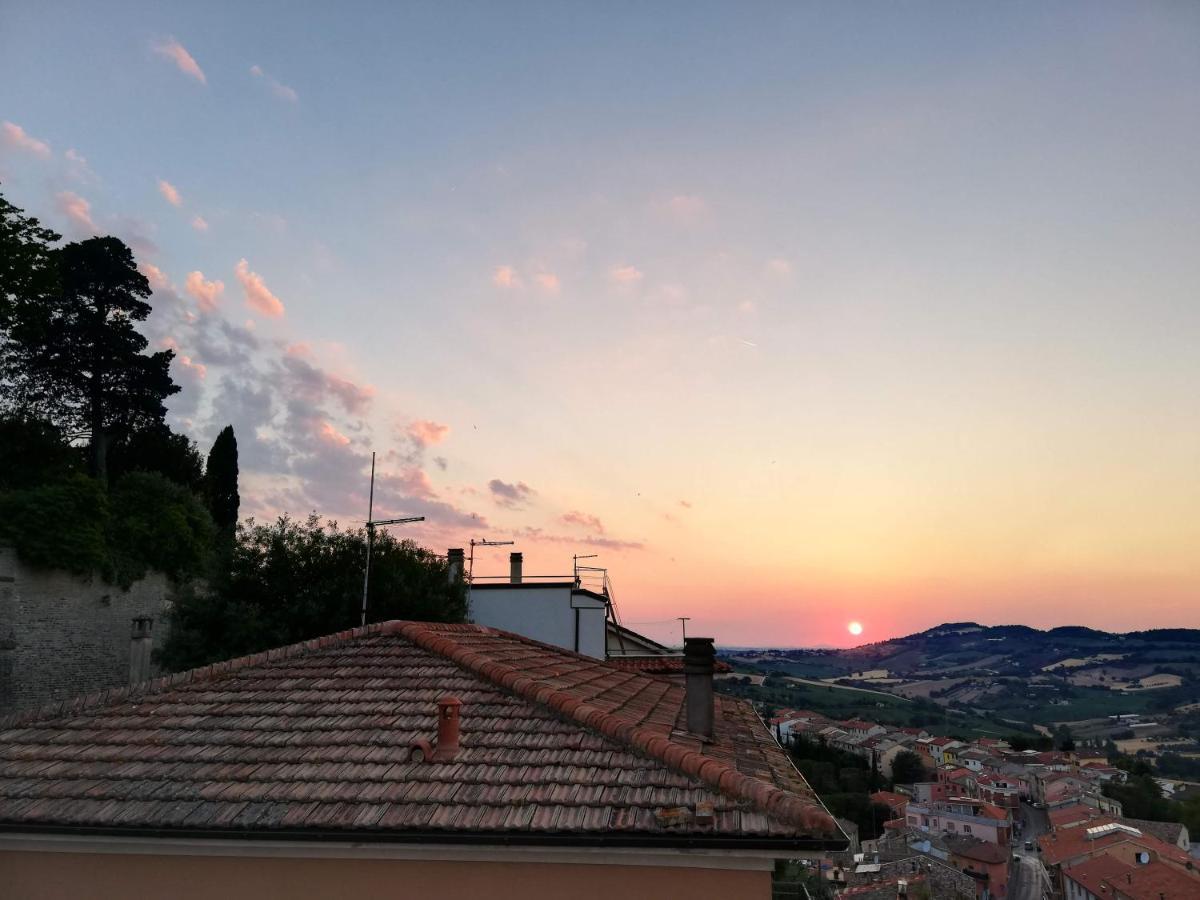 Casaviagiulia Hotel Osimo Bagian luar foto