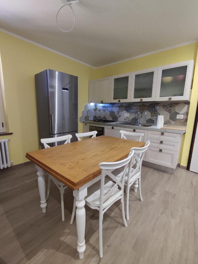 Casaviagiulia Hotel Osimo Bagian luar foto